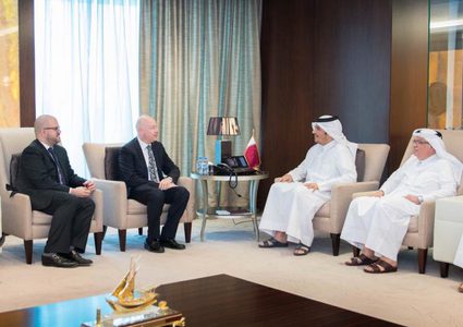 غرينبلات يجتمع مع وزير خارجية قطر و العمادي بشأن غزة