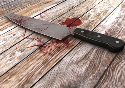 فجر اليوم.. شاب يقتل شقيقتيه طعنا !