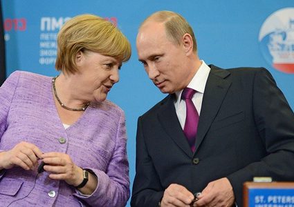بوتين وميركل يؤكدان عزم بلديهما الإسهام في العملية السياسية بسوريا