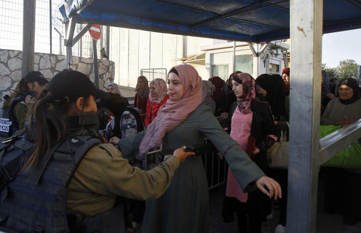 في الجمعة الاولى من رمضان... الاحتلال يحول القدس لـ"ثكنة عسكرية"(صور)