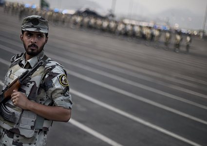 السعودية تكشف عن هوية المتهمين بالتواصل "المشبوه" مع جهات أجنبية