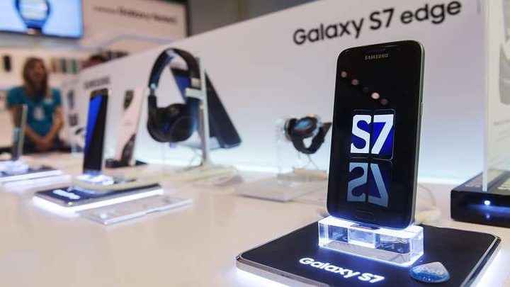 سامسونغ تعالج مشكلة أرقت مستخدمي "Galaxy S7"