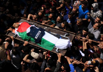 شهيدان و157 صحفيا أصيبوا خلال مسيرات العودة