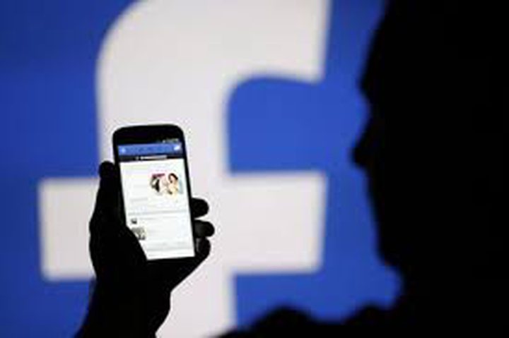 الشرطة تكشف قضية ابتزاز فتاة بـ 185 ألف شيكل