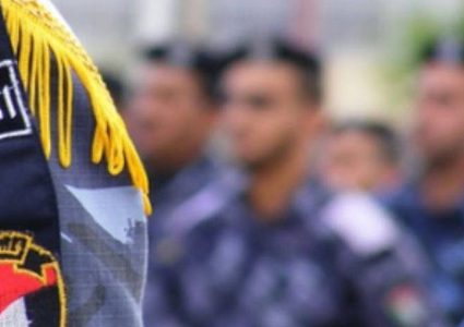 الشرطة تقبض على 3 متهمين بانتهاك حرمة رمضان في رام الله