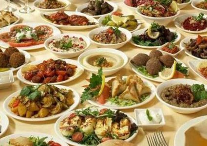 تعرف على السعرات الحرارية لموائد الإفطار الرمضانية