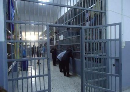 لجنة الأسرى تسلم 3 مذكرات للمنظمات الدولية والإنسانية