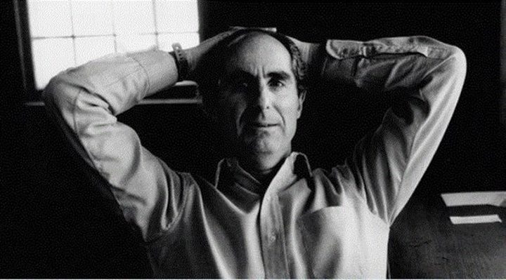 وفاة  أحد عمالقة الأدب الأمريكي