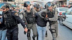 الاحتلال يعتقل مرشدا سياحيا مقدسيا