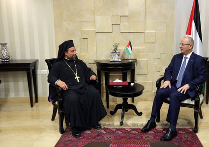 الحمد الله يستقبل وفدا من رجال الدين المسيحيين