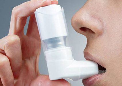 هل استخدام "بخاخة الربو" يُبطل الصيام؟