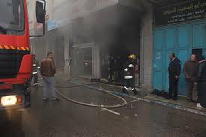 اندلاع حريق  بعمارة سكنية في نابلس(فيديو)