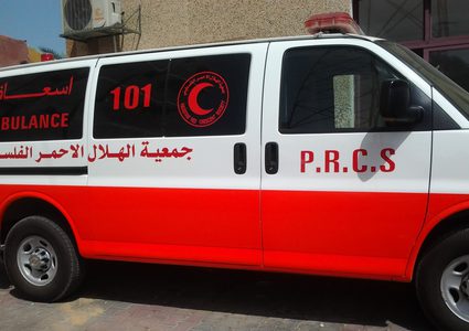 20 اصابة في انقلاب حافلة بقرية عين عريك قرب رام الله