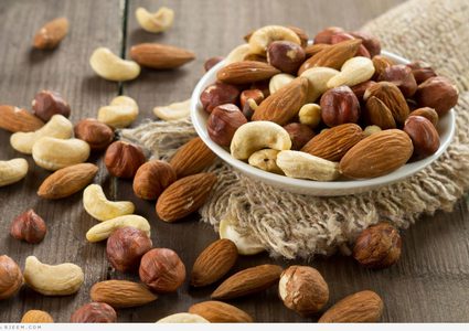 الكاجو والبندق لتقوية الذاكرة والمناعة