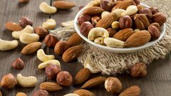الكاجو والبندق لتقوية الذاكرة والمناعة