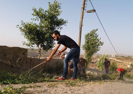 "فرعتا 24" تنفذ مبادرة (ساعة تطوع..ساعة خير) (صور)