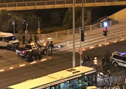 الاحتلال يعترف بأن الفتاة التي أطلق عليها النار في القدس لم تكن مسلحة