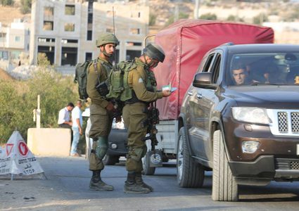 محافظ جنين يطلع على معاناة أهالي قرى جنوب المدينة