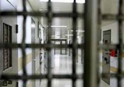 تُفاقم الوضع الصحي للأسرى المرضى في "عيادة معتقل الرملة"