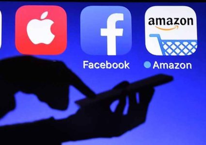 غوغل وفيسبوك.. "أزمة" بسبب الإعلانات الرقمية