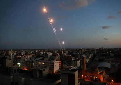 "العاشرة" العبرية: اجتماع رفيع المستوى مع رؤساء مجالس "غلاف غزة" لبحث المستجدات