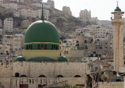 شبكة الأذان الموحد في نابلس تعمل بالبث الفضائي