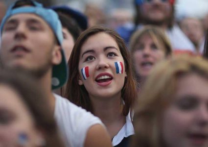 فرنسا.. حظر التجمعات أمام الشاشات الكبيرة خلال المونديال