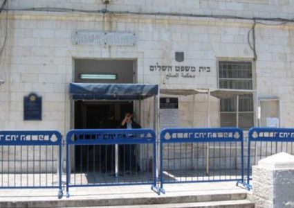 القدس: محكمة الاحتلال ترفض إدانة جنديين اعتديا على الشاب جرار