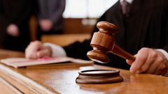 أحكام يصل بعضها لـ10 سنوات لمتهمين ببيع مخدرات وهتك عرض وشروع بالقتل وسرقة