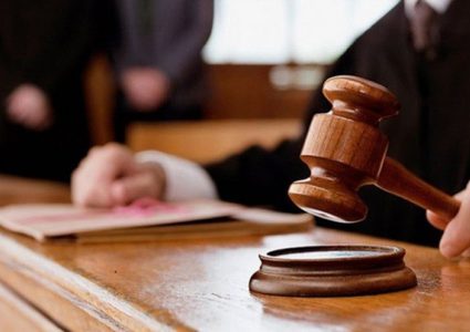 أحكام يصل بعضها لـ10 سنوات لمتهمين ببيع مخدرات وهتك عرض وشروع بالقتل وسرقة