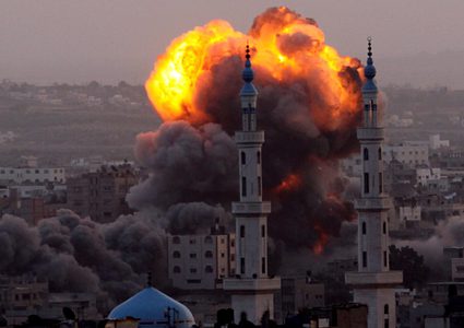 ضابط إسرائيلي: نحن في النقطة الأقرب لحرب جديدة بقطاع غزة