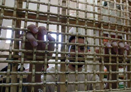 "هيئة الاسرى": الأسرى الإداريون يعلقون خطواتهم التصعيدية مع الاستمرار بمقاطعة المحاكم الاسرائيلية