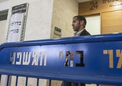 الاحتلال يمدد اعتقال الأسيرة بريوش رغم قرار سابق بالإفراج عنها