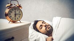 الخمول يطاردك صباحاً في رمضان؟ إليك بعض الحيَل