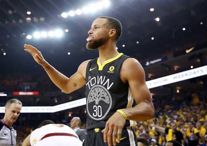 "ملك الثلاثيات" يقرّب وريورز من اللقب