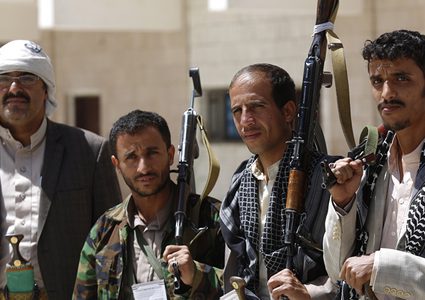 أسر عشرات الحوثيين في جبهة الساحل الغربي