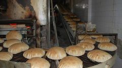 "الاقتصاد" توقف مخبزاً عن العمل في بيت لحم