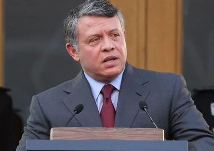 العاهل الأردني يقبل استقالة حكومة هاني الملقي