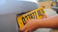 الاحتلال يستولي على مركبات تحمل لوحات صفراء من ورش تصليح في طولكرم