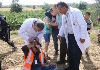 الاحتلال يستهدف المسعفين في مسيرات العودة