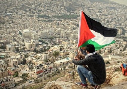 في الذكرى 51 للنكسة : 800 ألف مستوطن يسيطرون على 42% من الضفة