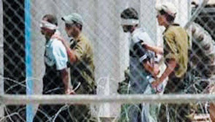 دبلوماسيون يطلعون على معاناة الأسرى في سجون الاحتلال