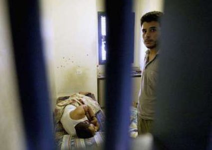 "هيئة الأسرى": تراجع الحالة الصحية لعدد من الأسرى المرضى بسبب الاهمال المتعمد