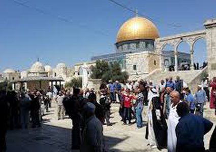 منع وصول المصلين ودعوات لاقتحام المسجد الاقصى