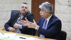 بيت الصحافة ومركز الإعلام في "النجاح" ينظمان لقاءً حواريا مع د. مجدلاني