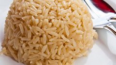 تعلمي طريقة جديدة لطبخ الأرز لحرق المزيد من الدهون