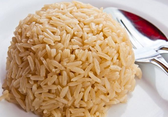 تعلمي طريقة جديدة لطبخ الأرز لحرق المزيد من الدهون