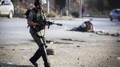 الاحتلال يصيب شاباً شرق بيت لحم