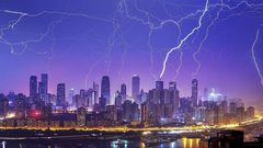 لماذا أخطا الفنانون في رسم البرق؟