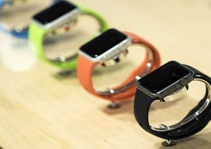 دعوى قضائية من مستخدمي آبل ضدها بسبب الساعات!